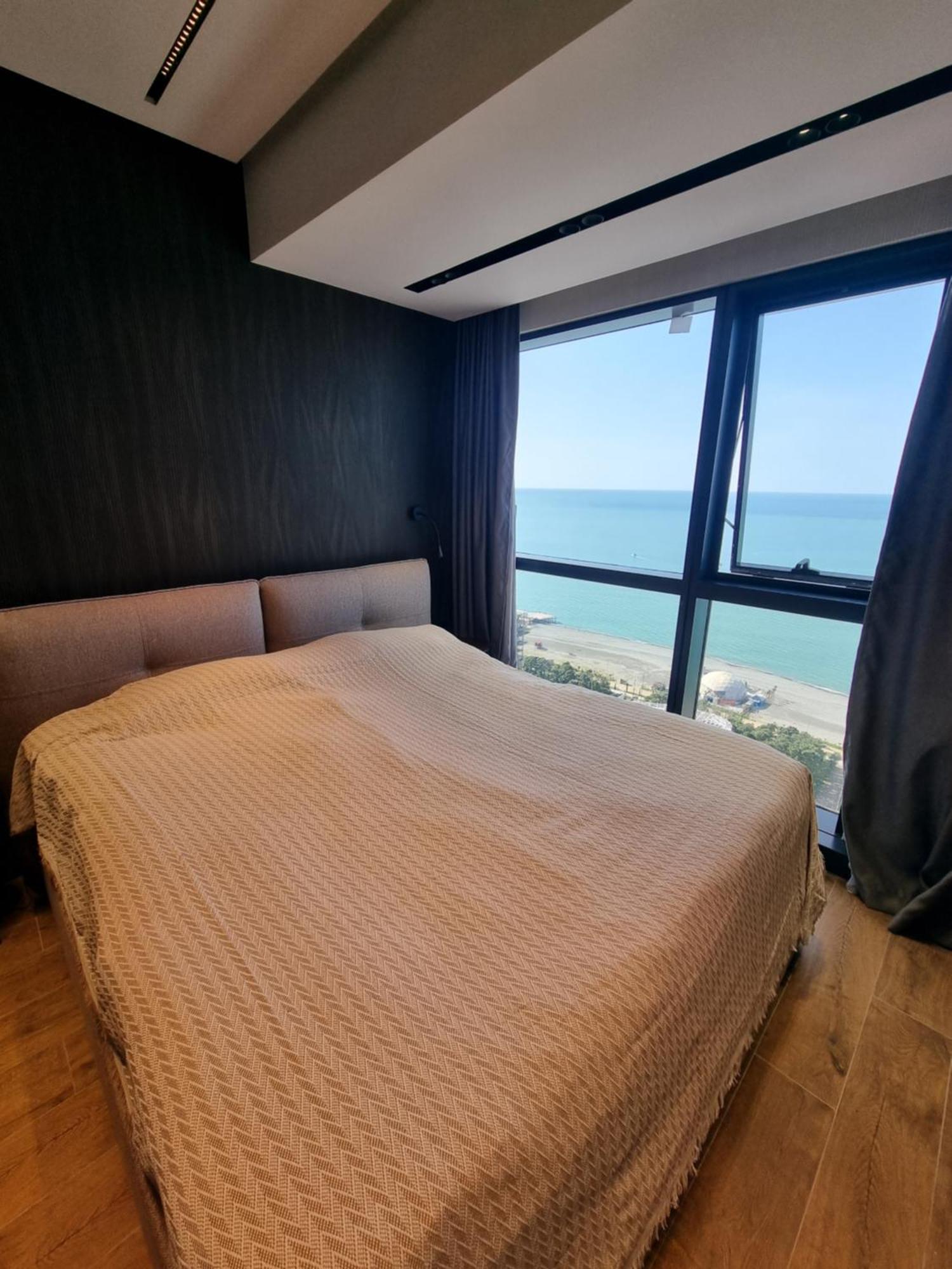Premium Apartment In Porta Batumi Tower Екстериор снимка
