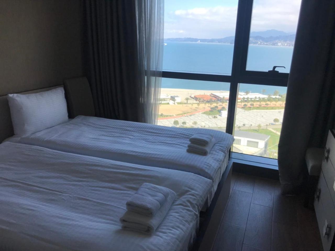 Premium Apartment In Porta Batumi Tower Екстериор снимка