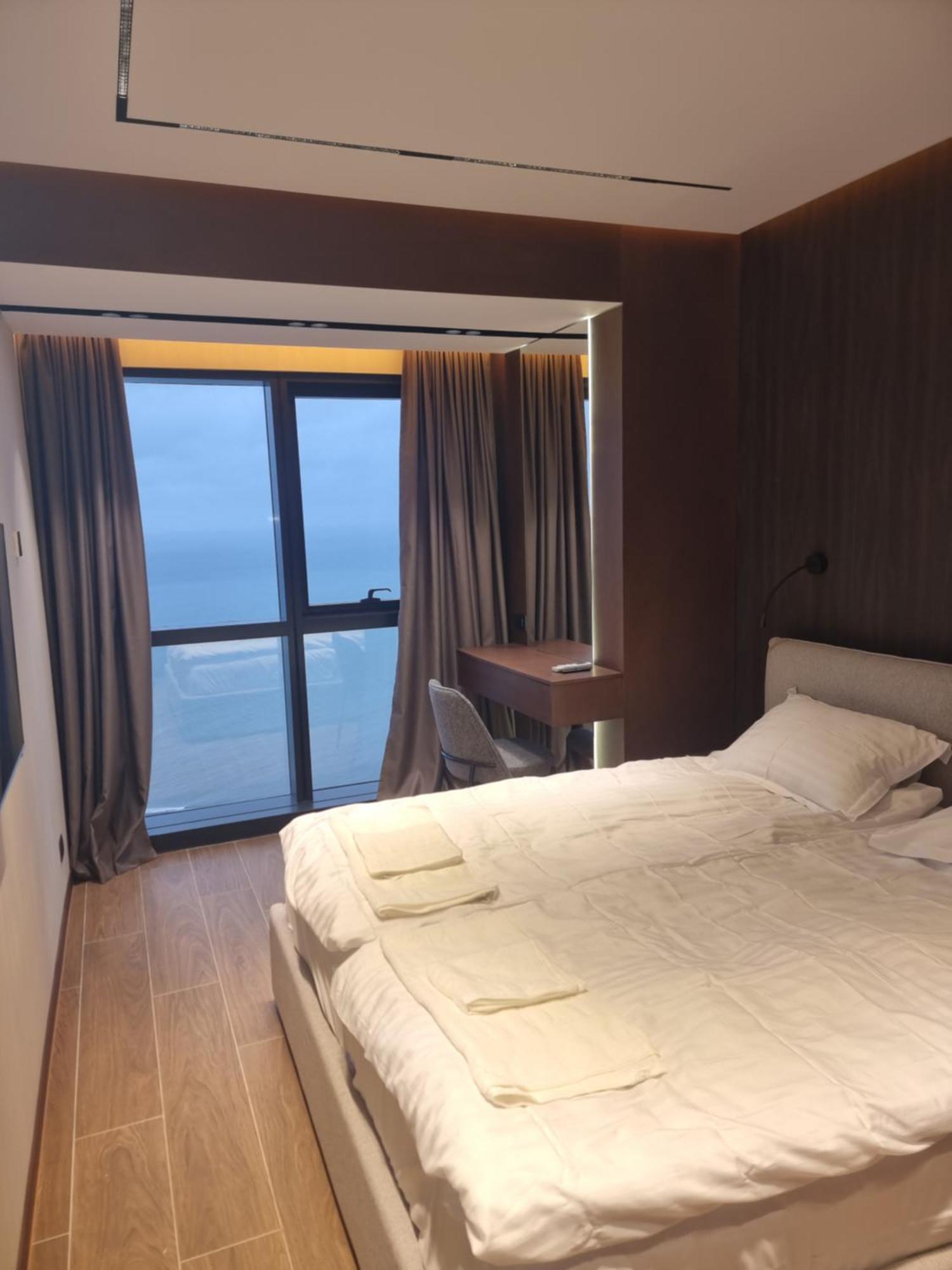 Premium Apartment In Porta Batumi Tower Екстериор снимка