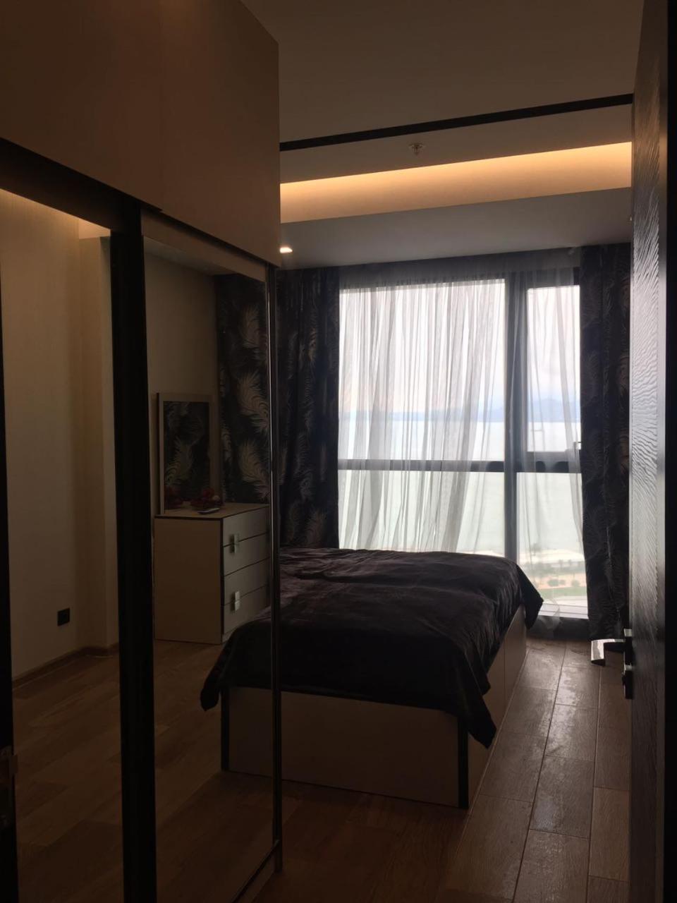 Premium Apartment In Porta Batumi Tower Екстериор снимка