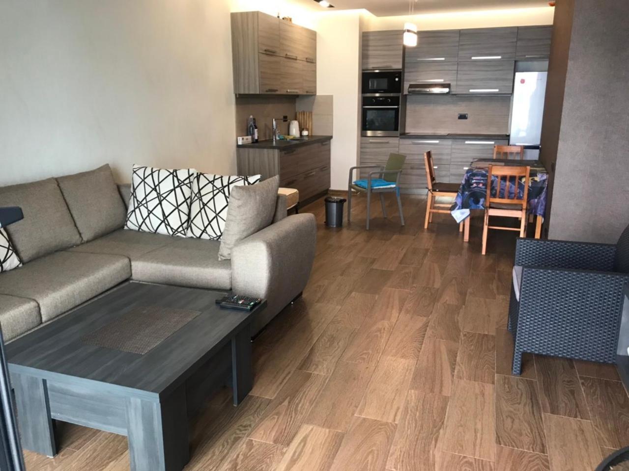 Premium Apartment In Porta Batumi Tower Екстериор снимка