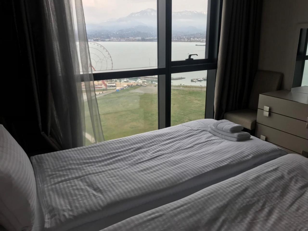 Premium Apartment In Porta Batumi Tower Екстериор снимка